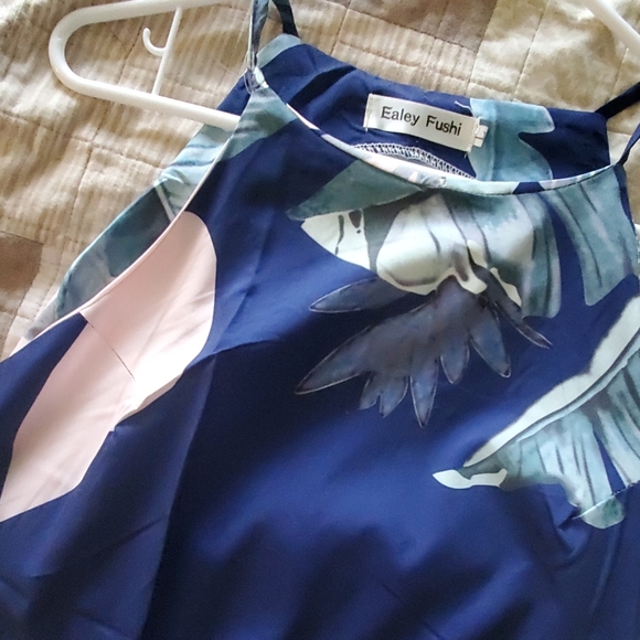 floral dress - Picture 3 of 3